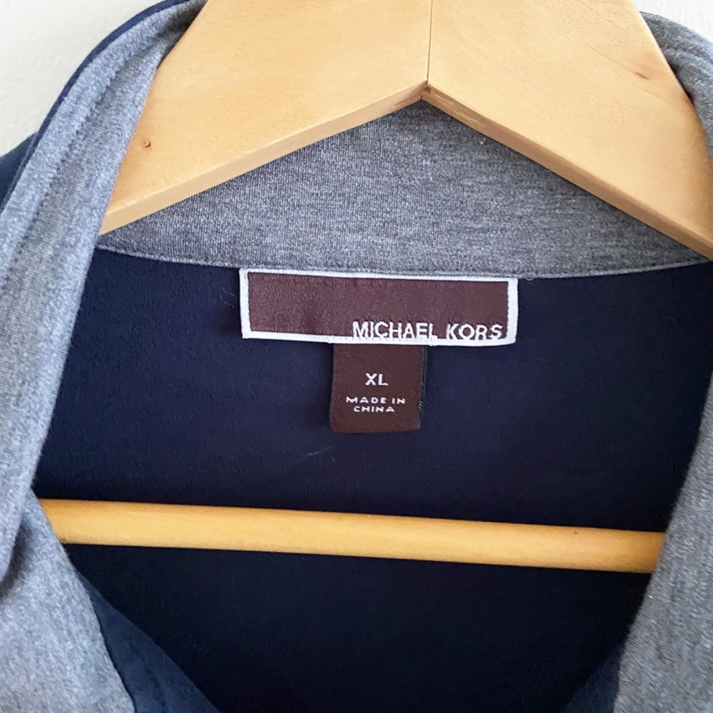 Michael Kors quarter zip navy sweater in XL - Picture 2 of 8